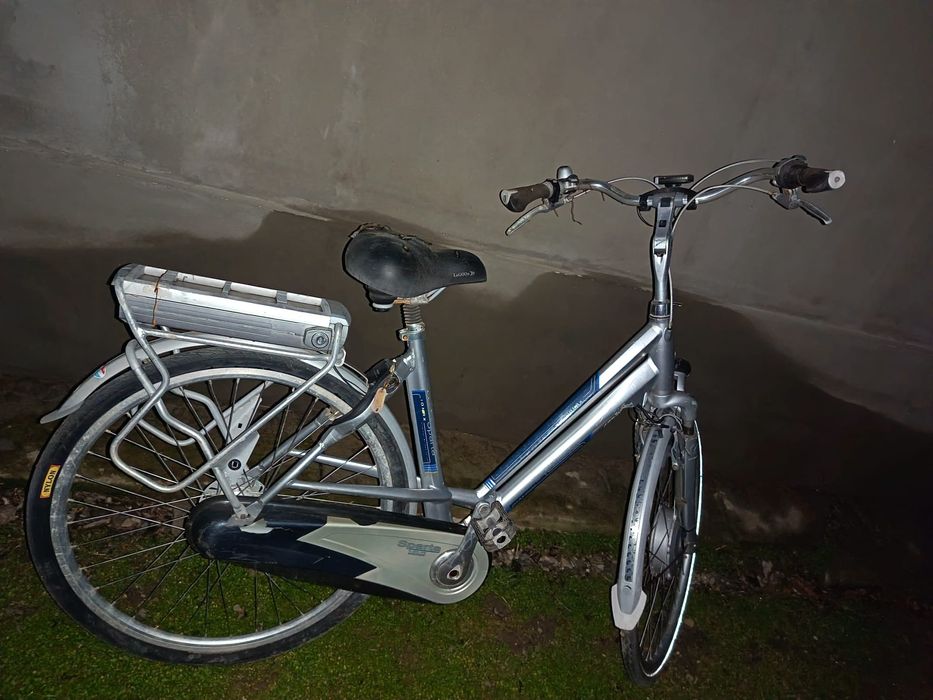 Vând sau schimb  bicicletă