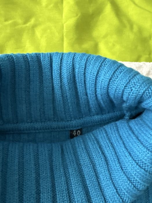 Pulover albastru impecabil lana mar S (40)