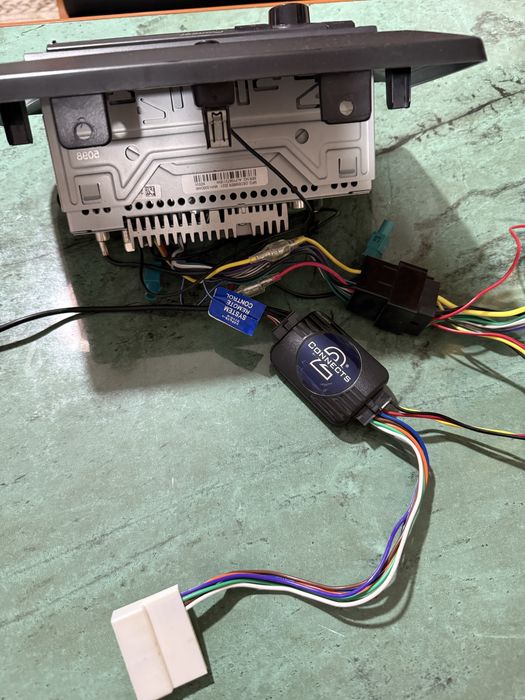 Radio-Mp3 Pionner pentru DUSTER HJD Carkit Bluetooth