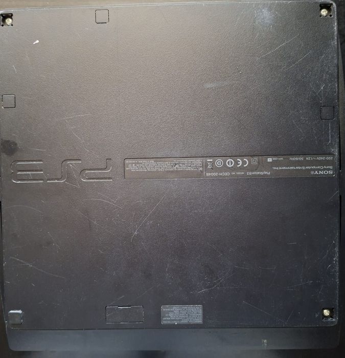 Vând PlayStation 3!