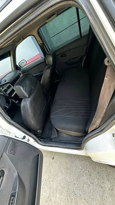 Nexia 2.   1.6l sotiladi yaxshi xolatda