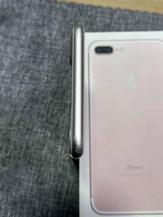 iPhone 7plus 128 gb korobka