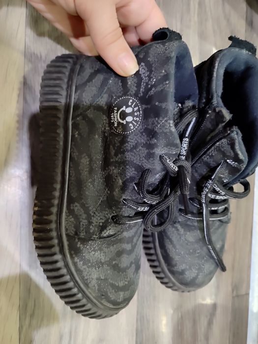 Продам ботик на мальчи 1000