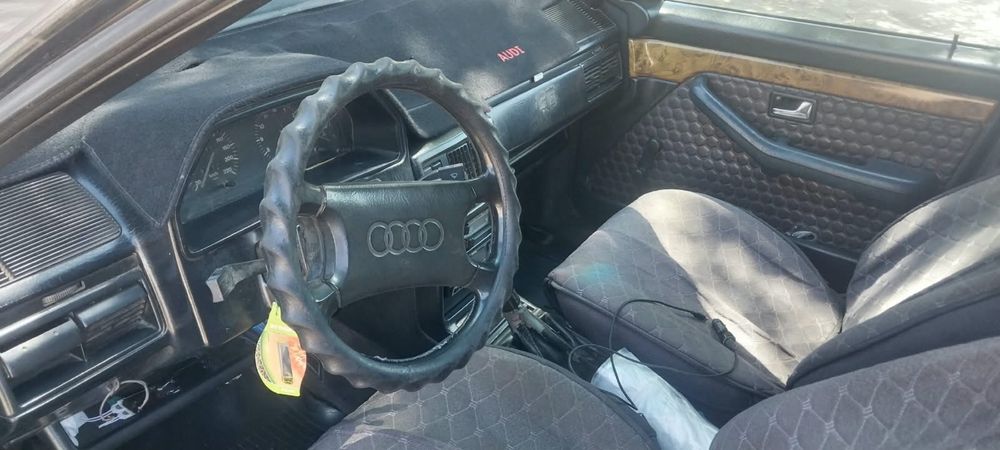 Ауди 100 сатылады