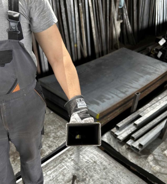 Поцинкован профил кол за ограда 60х40х1.2