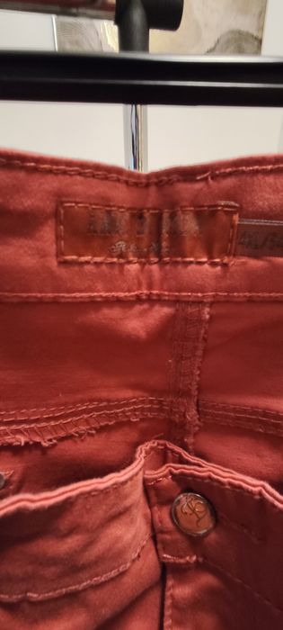 Pantalon dama moderni și calitativi