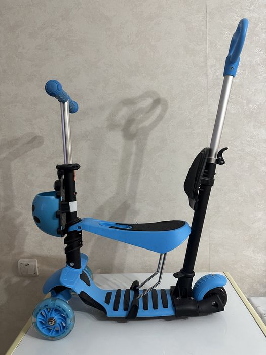 Продам самокат 3в1