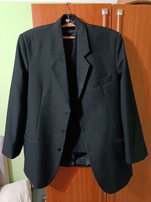 Sacou, vestă și pantaloni