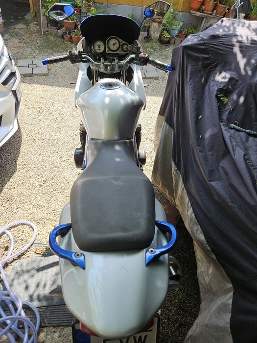 Kawasaki ZR-7 /zr 750 ( schimb distibutie & ulei )