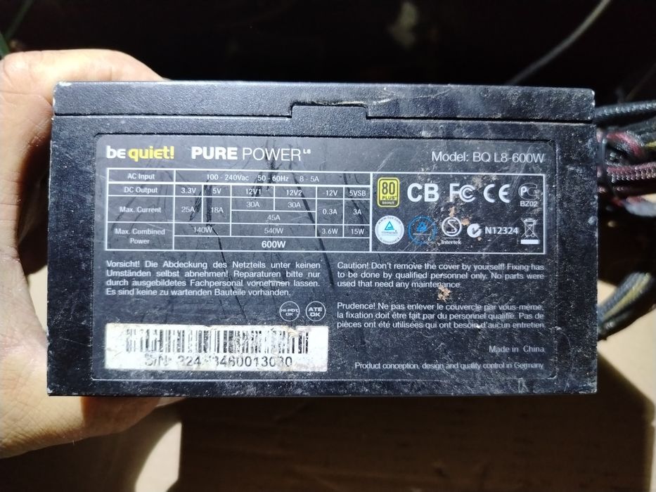 Sursă de alimentare pentru calculator Be quiet! Pure Power L8 de 600W (modelul BQ L8-600W), având certificare 80 PLUS Bronze.
Testată!!