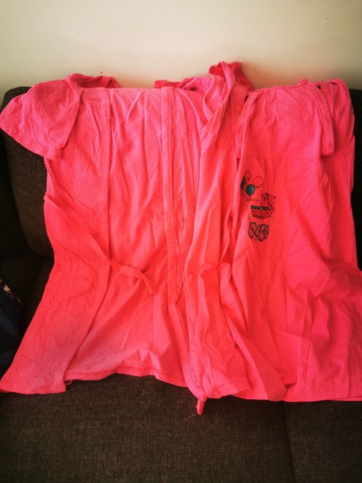 Vând cămăși alăptare/gravide XL 

Vând tot lotul cu 100 lei, sunt 4 că