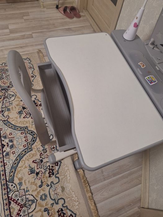 Растущая парта и стул