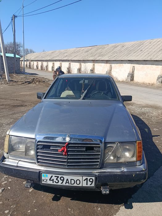 Мерседес бенс е230