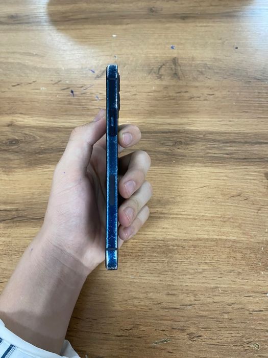 iPhone 12  128/4 емкость 73