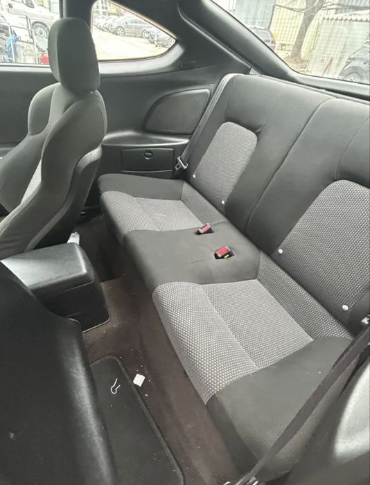 Хюндай купе 1.6 105 кс ноември  2002г