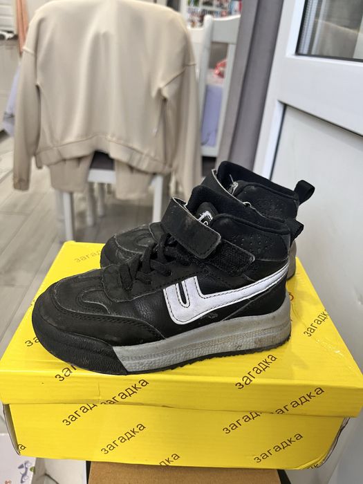 Обувь детская разная