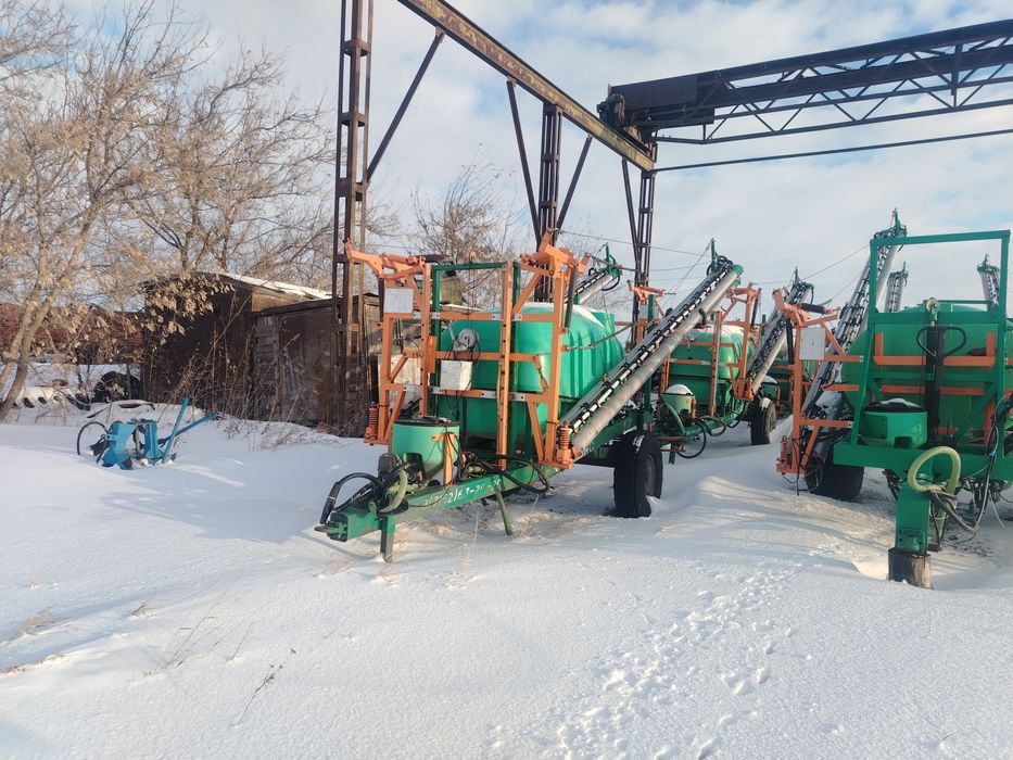 Прицепной опрыскиватель AVAGRO-TT25