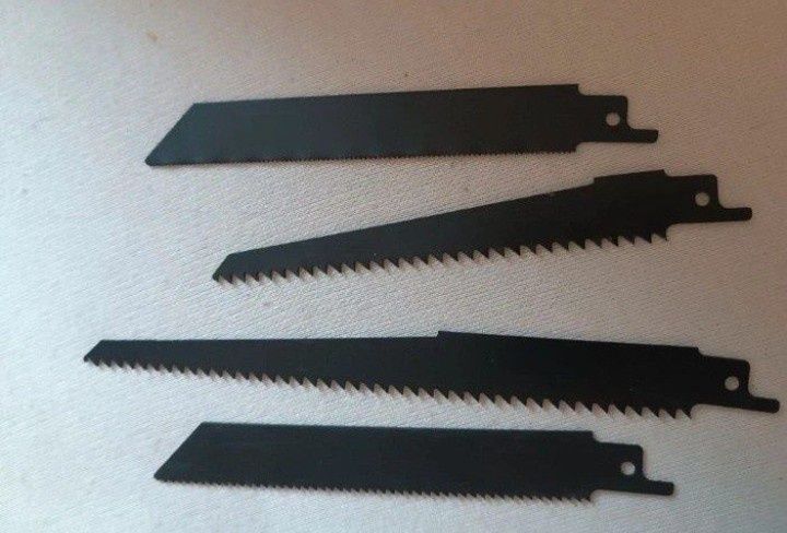 Fierăstrău electric