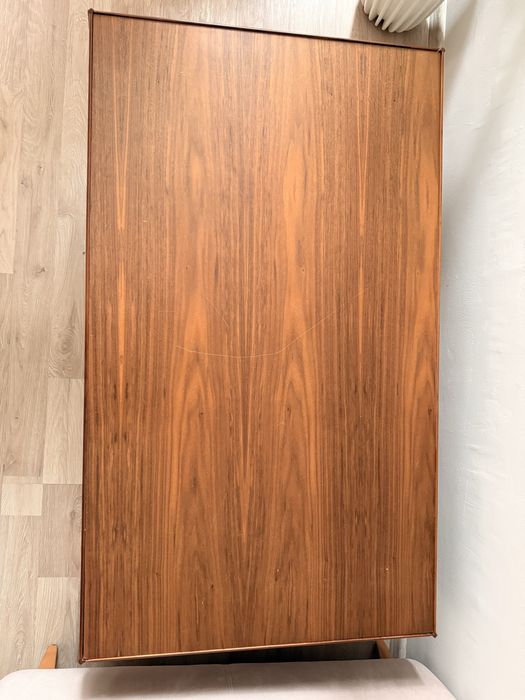 Дизайнерска холна маса в mid-century стил