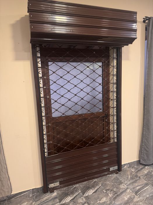 Алуминиева, ролетна  решетка за врата