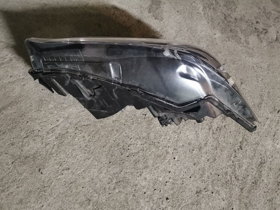 Десен фар Мазда / Mazda CX-5 2020