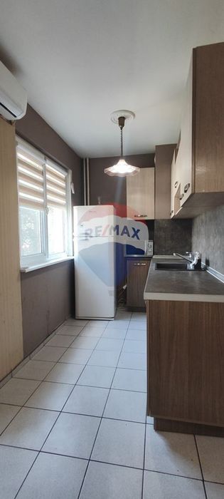 Продава се Тристаен апартамент в Варна, Младост 2 - 73 кв.м за 2096 €/кв.м - Снимка #2