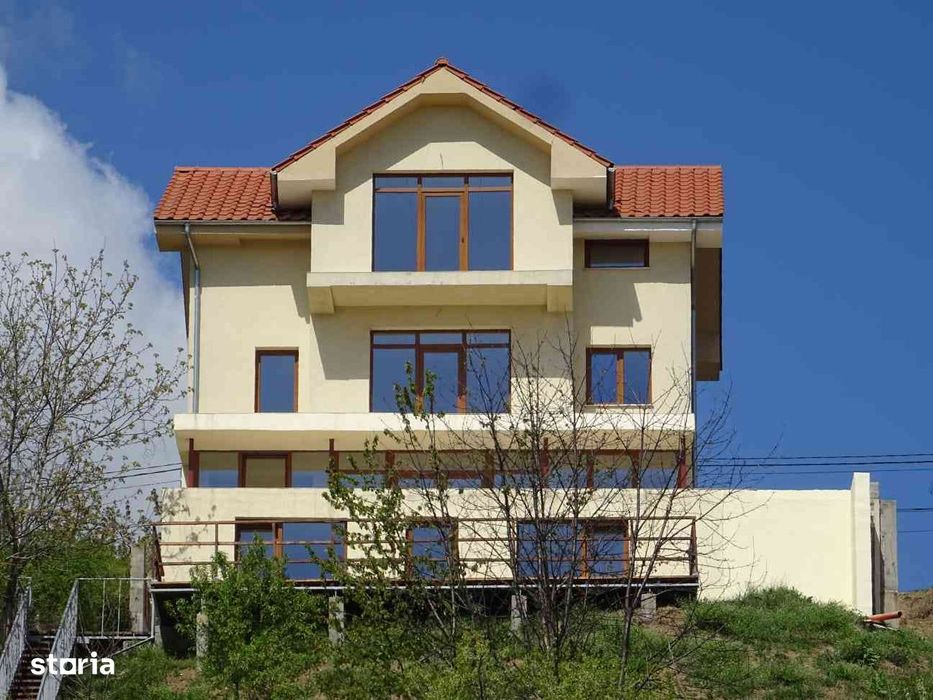 OFERTA!!! Casă unică în Oradea, Piatra Craiului – Panoramă superbă
