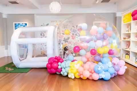 Bubble House cu Pompa Suflanta și Baloane Ideală Evenimente Petreceri