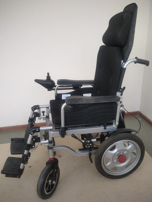 инвалидная коляска