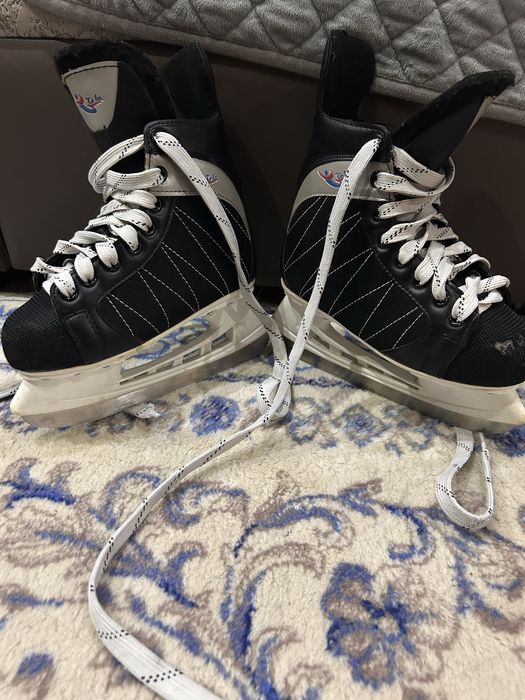 Продам коньки 37 размер