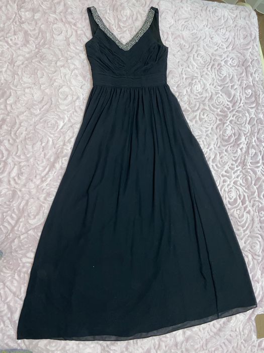 Продам красивое черное платье