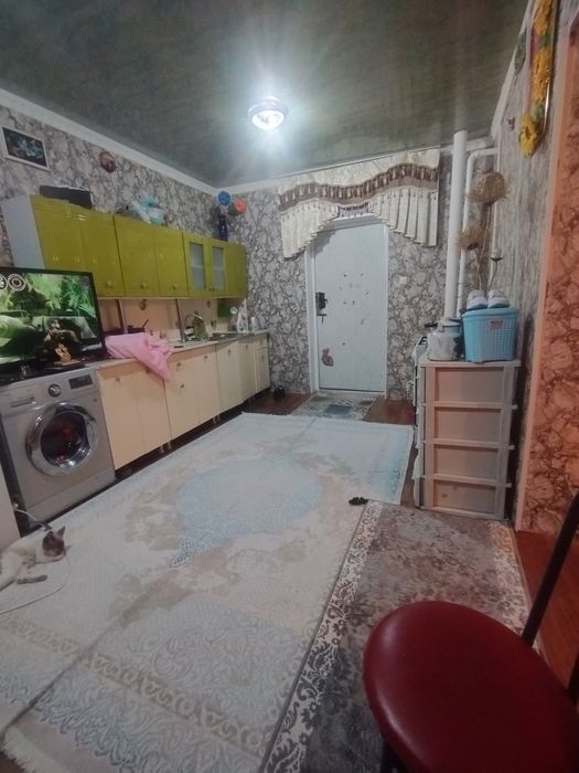 Продам палас состояние отличное белый