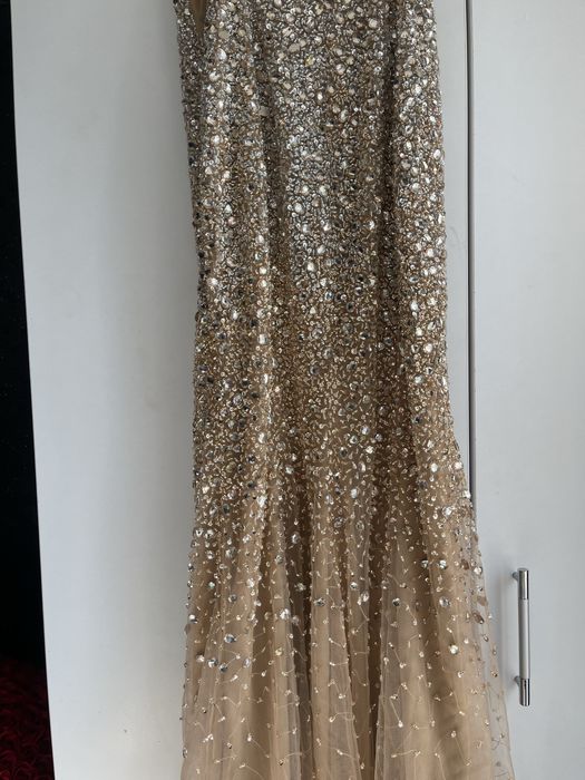 Rochie pietre nude ! Purtata o singura data 1 eveniment !