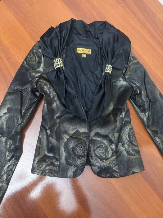 Продаются вещи в отличном состоянии