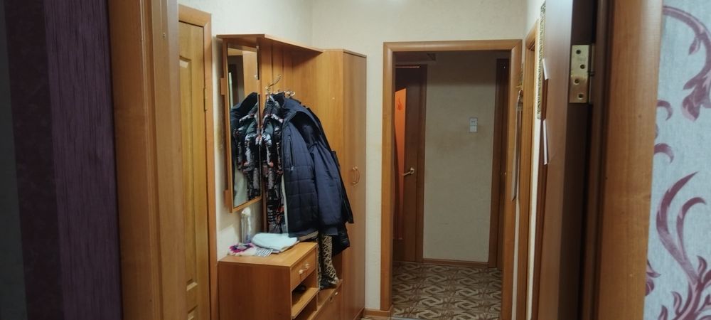 Продам 2 х  комнатную квартиру