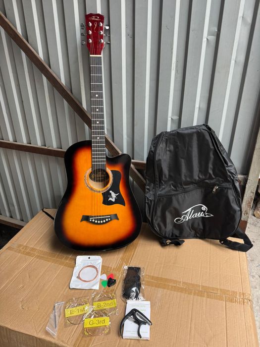 Гитара с комплектом