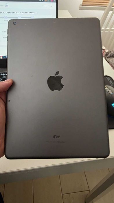 iPad Generația 7 (2019) – 128GB – Space Gray – Stare Foarte Bună