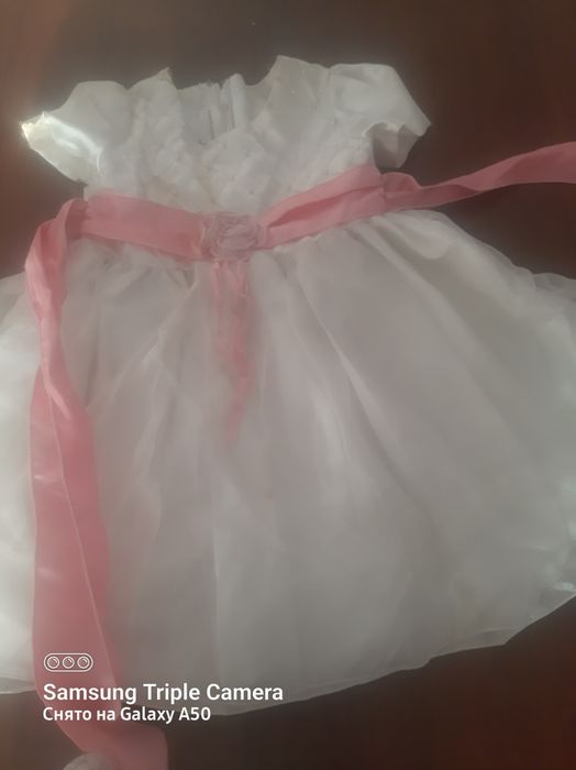 Продам детские платья