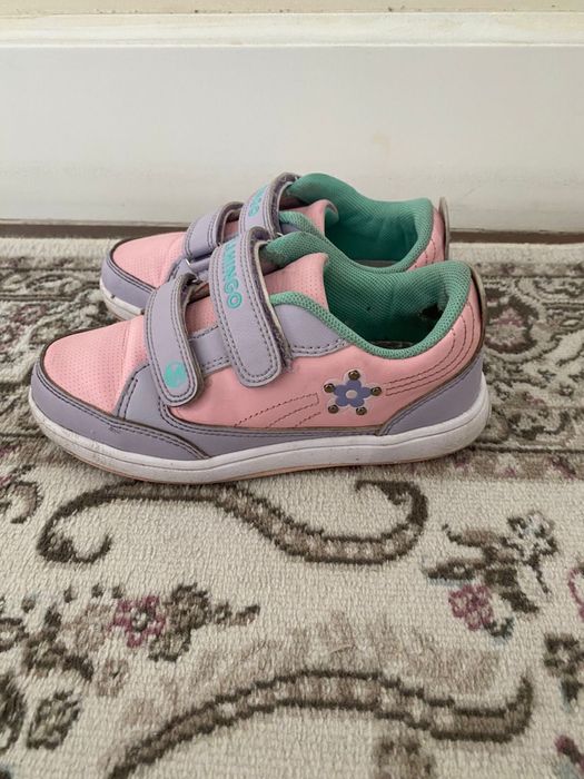 Кроссовки для девочки