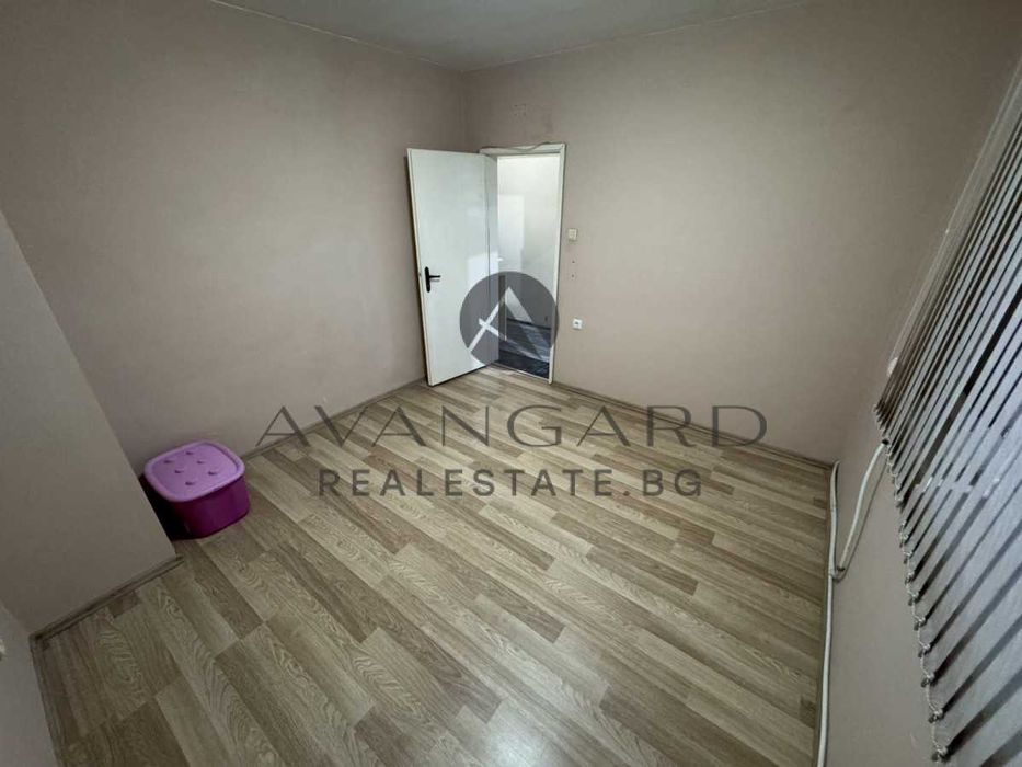 оф.25607 Тристаен обзаведен/ Изгрев