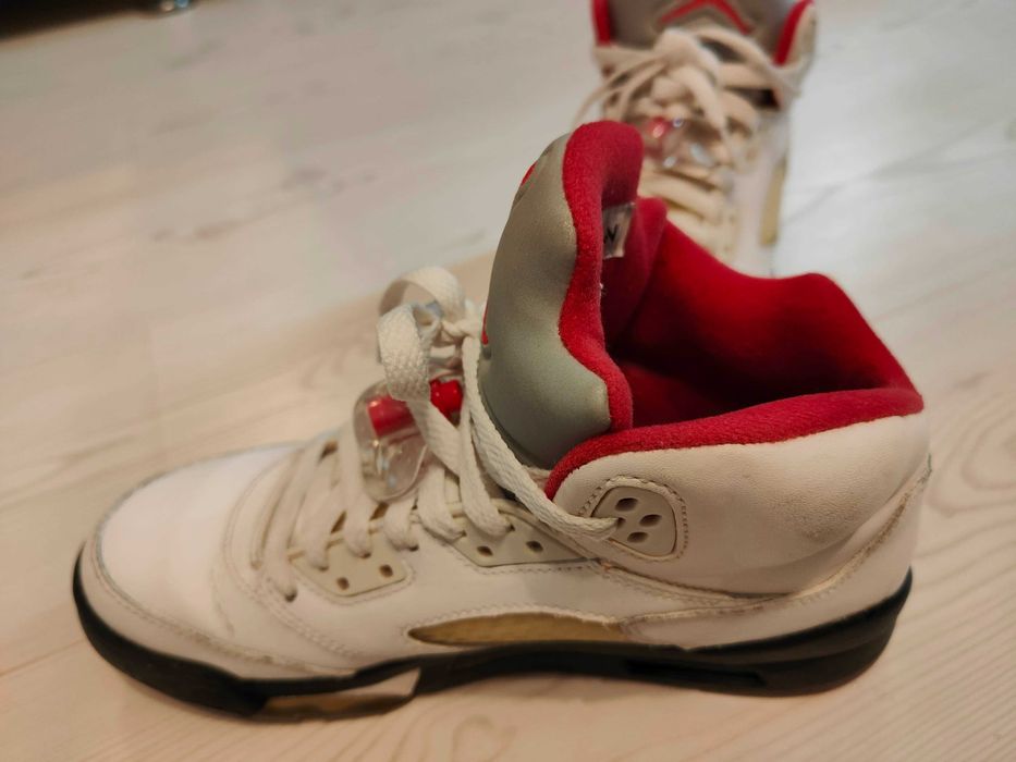 Nike Air Jordan 5 Retro 'Fire Red'