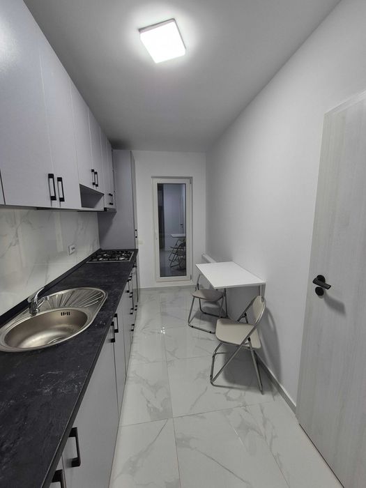 Garsoniera de inchiriat, 30 mp, loc de parcare, Militari residence