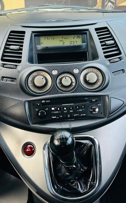 Mitsubishi Grandis, 7 locuri, 2.0 diesel, 2008, RATE CU BULETINUL