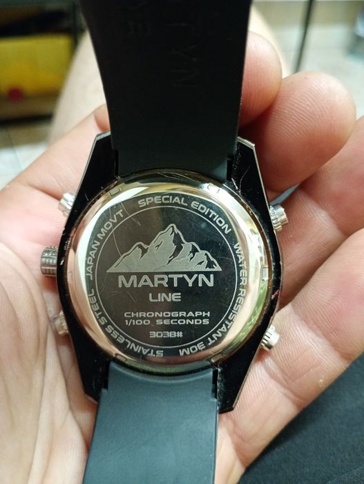 Ceasul electronic Martyn Liner model 3038# din Japonia este un cronogr