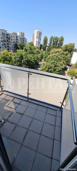 Дава се под наем Многостаен апартамент в Пловдив, Кършияка - 150 кв.м за 850 € - Снимка #16