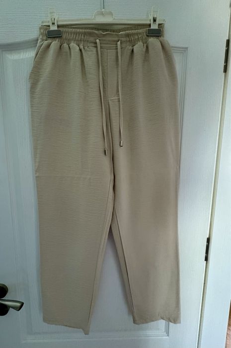 Дамски панталони нови размер M