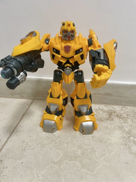Figurina/robot Bumblebee Hasbro 2009
