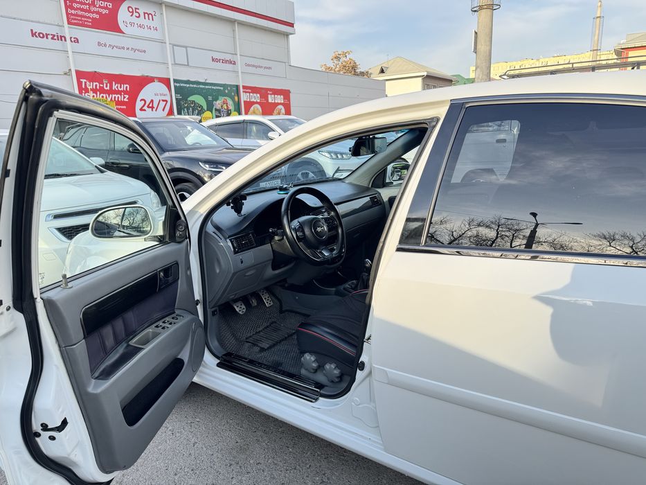 Chevrolet lasetti 1.8