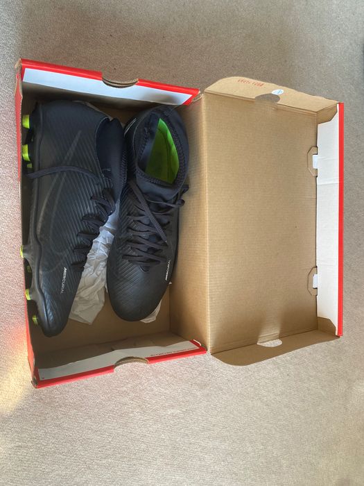 Калеври Nike Mercurial 43