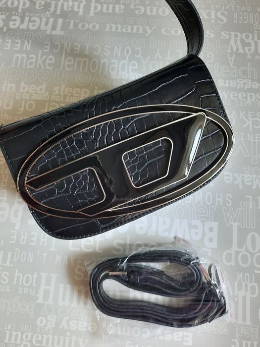 Diesel дамска чанта.